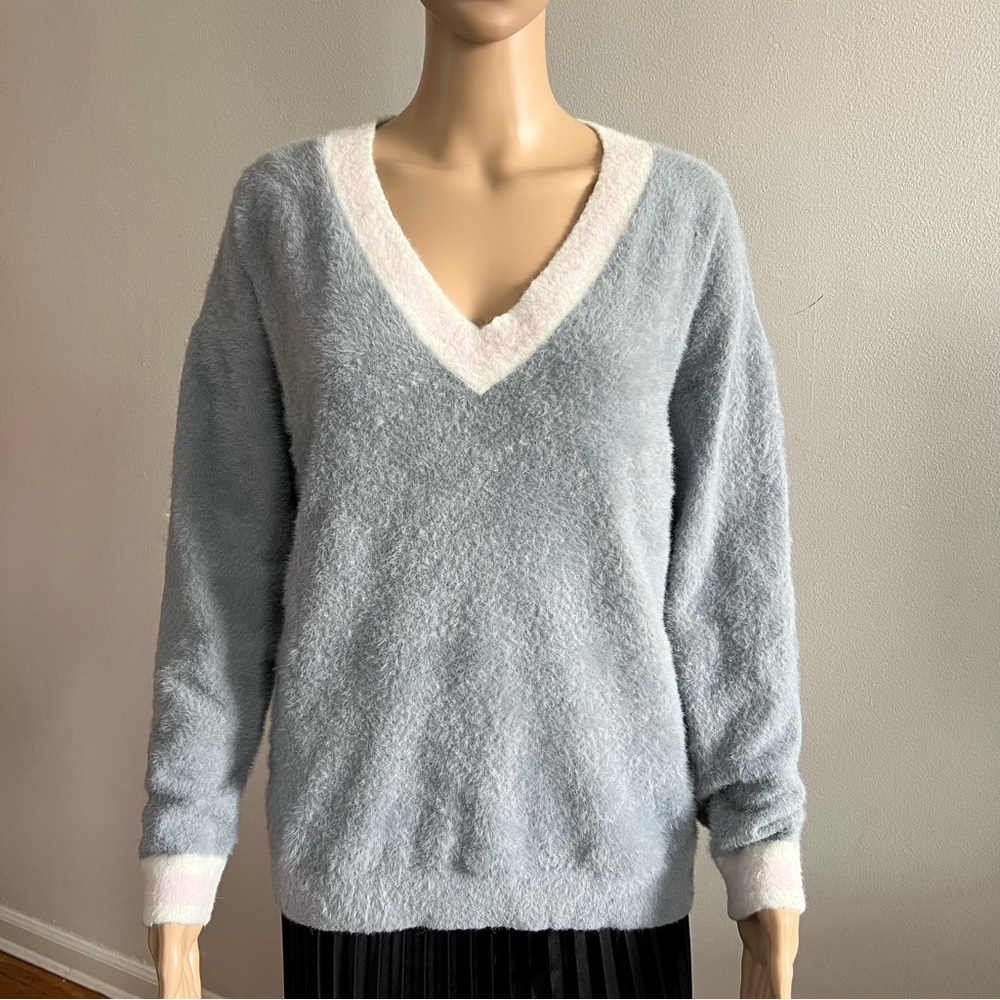 J Society Loose Fit V Neck Long Sleeve Sweater Blue w Pink Stripe Detail Size S